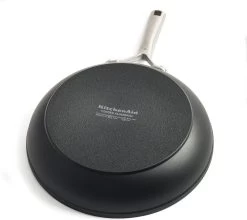 KitchenAid Hard Geanodiseerd Aluminium Koekenpannenset ø20+24+28cm - Zwart - Inductie -Kookpannen Verkoopwinkel 1200x1069 2