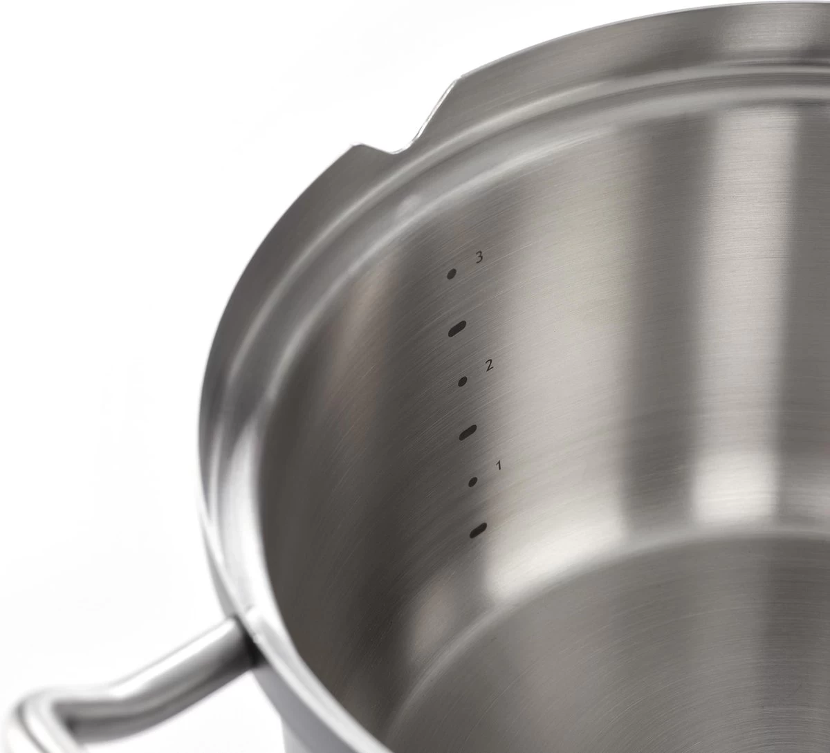 BK Q-linair Master Black Kookpannenset - 4-delig - Veilig Afgietsysteem - Inductie 10 BK Q-linair Master Black Kookpannenset - 4-delig - Veilig Afgietsysteem - Inductie - Afbeelding 10