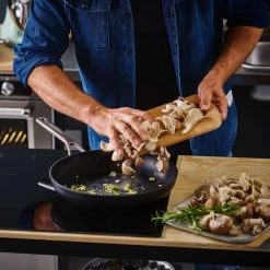 KitchenAid Hard Geanodiseerd Aluminium Koekenpannenset ø20+24+28cm - Zwart - Inductie -Kookpannen Verkoopwinkel 1200x1200 133