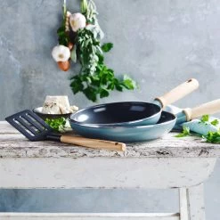 GreenPan Mayflower Koekenpannenset Ø 20cm + Ø 24cm + 1 Accessoire - Lichtblauw - Inductie - PFAS-vrij -Kookpannen Verkoopwinkel 1200x1200 193