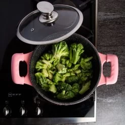 Royalty Line Inductie Pannenset - Luxe 14-delige Pannenset Marmeren Coating - Pannen Met Afneembare Handvaten - Oven-Ready - PFAS-Vrij - Voor Alle Warmtebronnen - Afneembare Koudgrepen - Antiaanbaklaag - Koekenpan Met Glazen Deksels - Roze 20 Royalty Line Inductie Pannenset - Luxe 14-delige Pannenset Marmeren Coating - Pannen Met Afneembare Handvaten - Oven-Ready - PFAS-Vrij - Voor Alle Warmtebronnen - Afneembare Koudgrepen - Antiaanbaklaag - Koekenpan Met Glazen Deksels - Roze -Kookpannen Verkoopwinkel 1200x1200 360