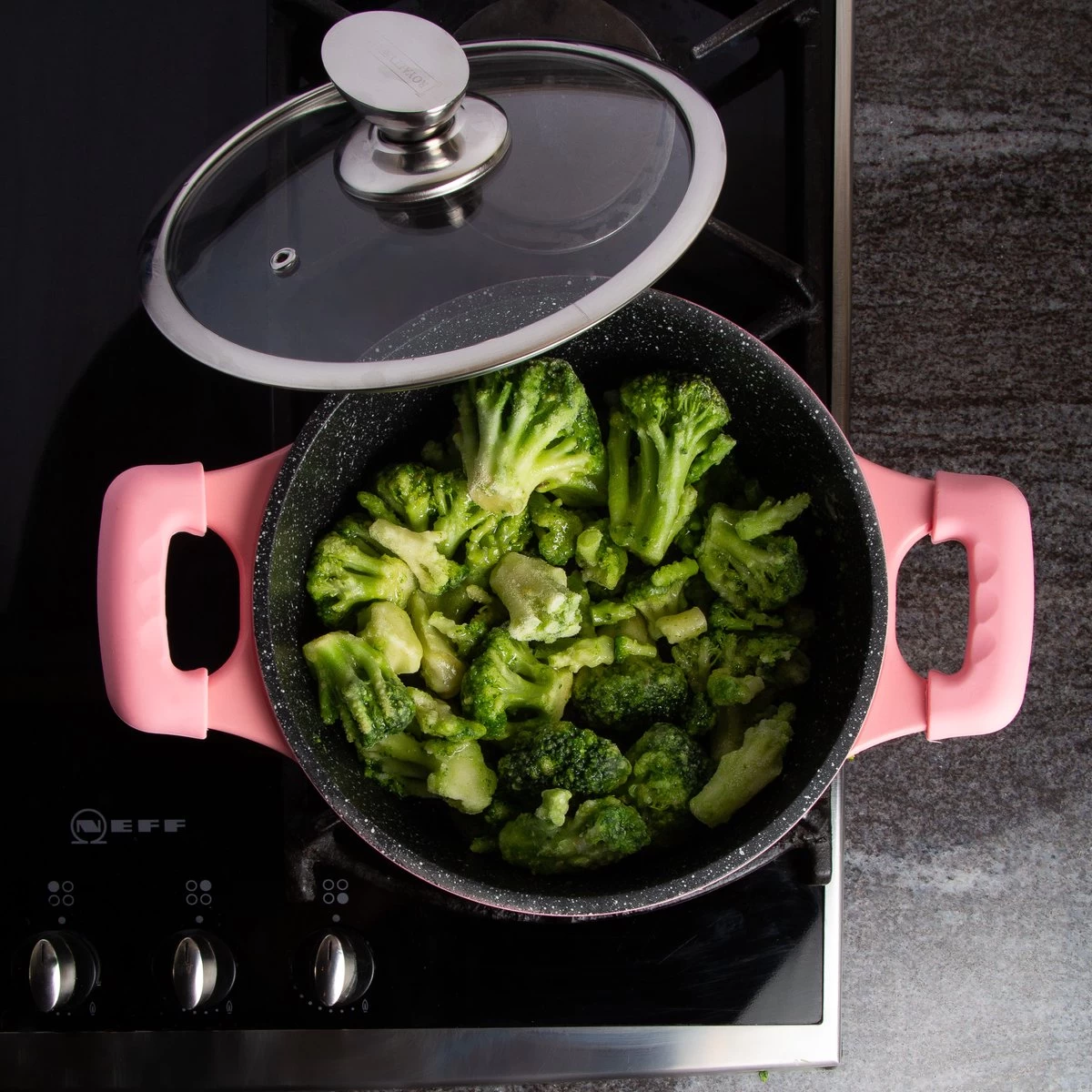 Royalty Line Inductie Pannenset - Luxe 14-delige Pannenset Marmeren Coating - Pannen Met Afneembare Handvaten - Oven-Ready - PFAS-Vrij - Voor Alle Warmtebronnen - Afneembare Koudgrepen - Antiaanbaklaag - Koekenpan Met Glazen Deksels - Roze 9 Royalty Line Inductie Pannenset - Luxe 14-delige Pannenset Marmeren Coating - Pannen Met Afneembare Handvaten - Oven-Ready - PFAS-Vrij - Voor Alle Warmtebronnen - Afneembare Koudgrepen - Antiaanbaklaag - Koekenpan Met Glazen Deksels - Roze - Afbeelding 9