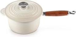 Le Creuset Steelpan - Met Deksel - Tradition - Meringue - ø 18 Cm / 1.8 Liter -Kookpannen Verkoopwinkel 1200x594 2