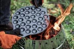 Petromax - Gietijzeren Poffertjes Pan -Kookpannen Verkoopwinkel 1200x799 27