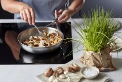 Demeyere Essential 5 RVS Koekenpan – Koekenpan Inductie - 24 Cm – PTFE-vrij 9 Demeyere Essential 5 RVS Koekenpan – Koekenpan Inductie - 24 Cm – PTFE-vrij -Kookpannen Verkoopwinkel 1200x800 29