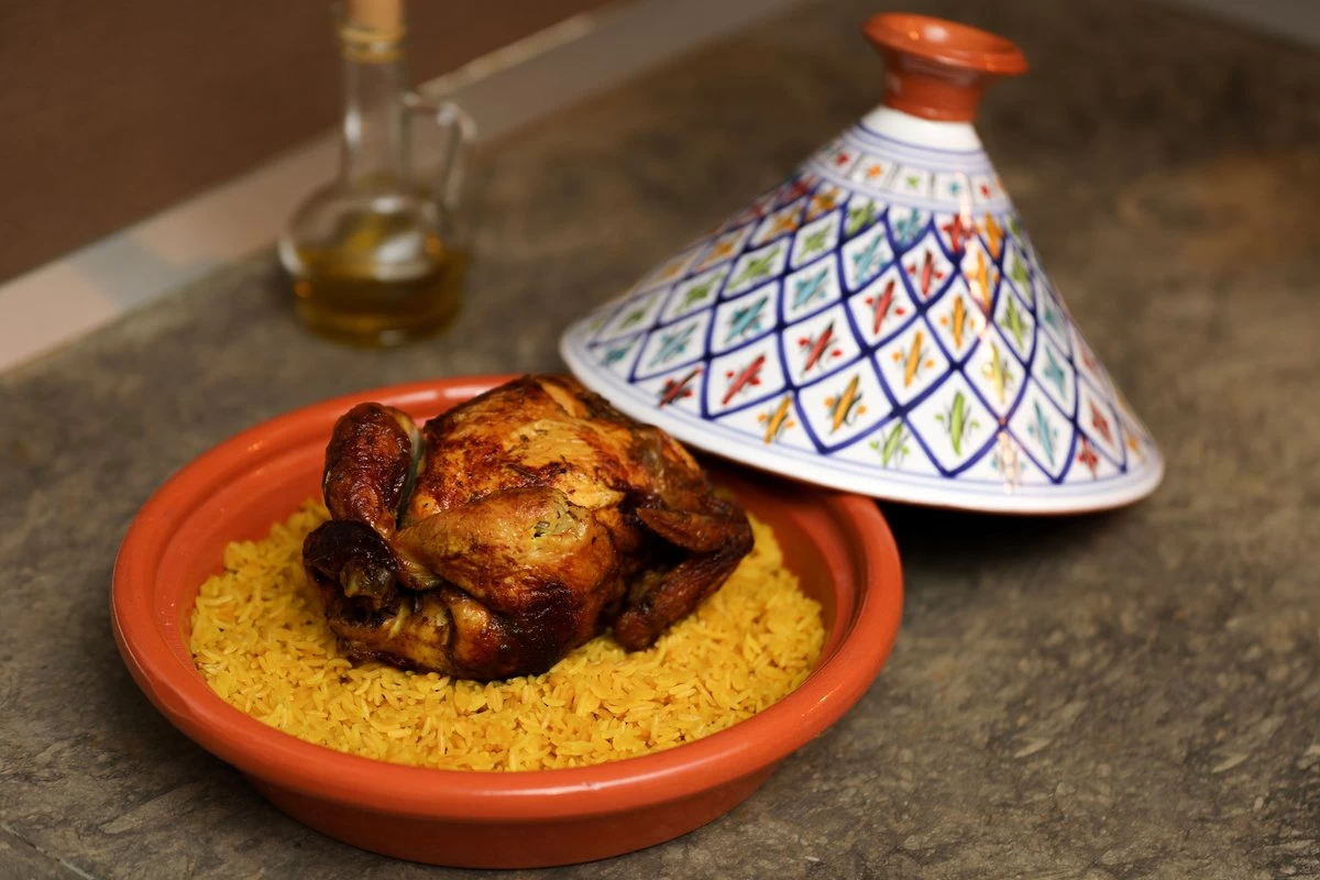 CRAFLAIR ~ Tajine ~ Ø 30 Cm ~ Geschikt Voor Inductie - Adapter ~ Handgemaakt ~ Geglazuurd Keramiek 4 CRAFLAIR ~ Tajine ~ Ø 30 Cm ~ Geschikt Voor Inductie - Adapter ~ Handgemaakt ~ Geglazuurd Keramiek - Afbeelding 4