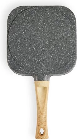 Magnani - Eierpan - 4 Bakplaten Van ⌀ 8 Cm - Voor Gas- En Elektrische Kookplaten - Aluminium - Houten Handvat - 38 X 18.7 X 2 Cm -Kookpannen Verkoopwinkel 661x1200